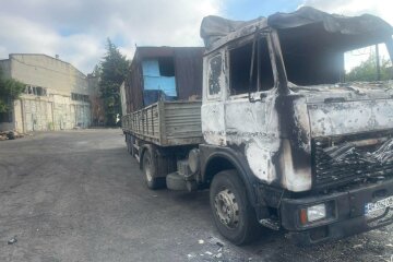 Влучили у будинок та вантажівку: ворог атакував Костянтинівку