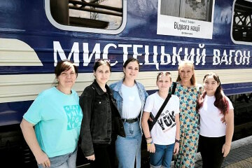 «Мистецький поїзд «Укрзалізниці» відвідали жителі Донеччини (ФОТО)