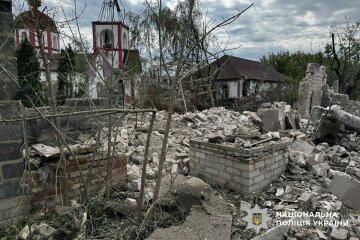 На Донеччині ворог атакував вісім населених пунктів: пошкоджені будинки та автівки (фото)