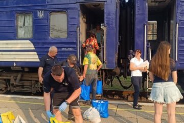 Евакуація на Донеччині: понад 250 тисяч цивільних залишаються в регіоні