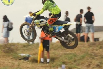 Спортсменка з Покровська стала кращою на чемпіонат України з мотокросу (фото)