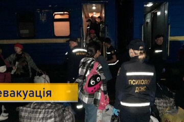 Вночі евакуаційним потягом з Донеччини до Черкас прибуло 44 переселенці