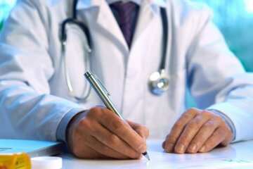 Брак лікарів на окупованій Луганщині: із 30 запрошених медиків погодилися лише шестеро