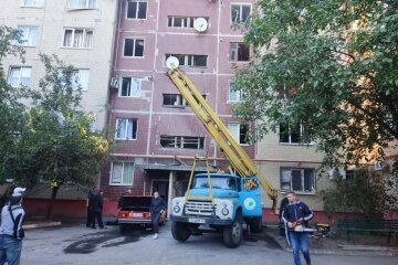 У Дружківці ліквідовують наслідки ворожої атаки: поранена жінка та пошкоджене житло