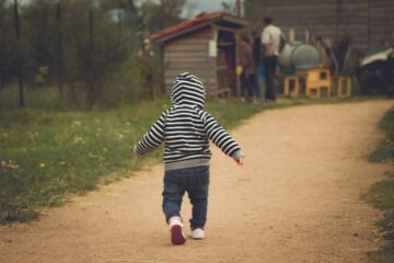 Уряд спростив надання статусу дитини, що постраждала від війни