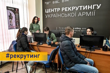 До центрів рекрутингу звернулося понад 42 тис. осіб, з них 21% — жінки