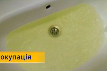 «Ніби з калюжі подають»: маріупольці обурені якістю води в окупації