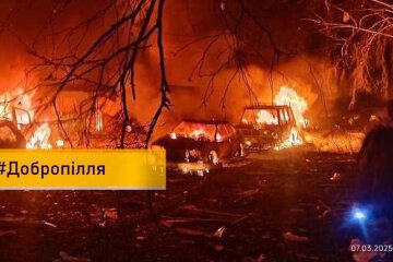 Щонайменше п’ятеро загиблих і 15 поранених – такі попередні наслідки ударів по Добропіллю (фото, видео)