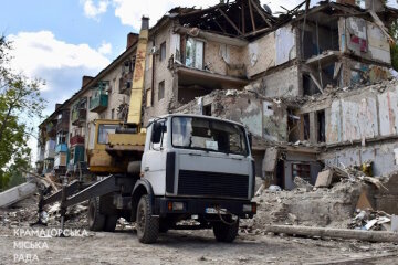 У пошкодженому російським ударом краматорському будинку планують  відновити газопостачання