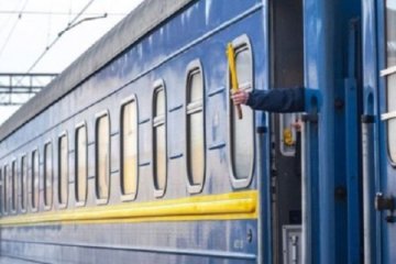 Укрзалізниця змінила маршрут приміського поїзда, який прямує з Донеччини