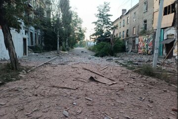Пошкоджені будинки та музей: окупанти вдарили по Костянтинівці (фото)