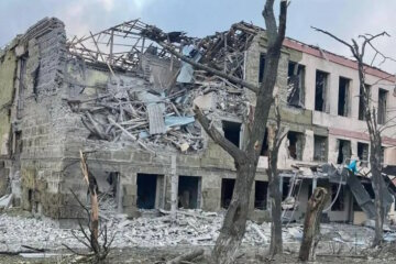 У Краматорську зруйновано чотири школи та пошкоджено десятки освітніх закладів
