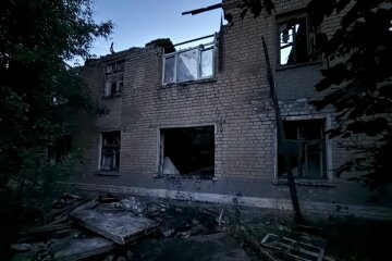 Ворог атакував ударними дронами Новодонецьке: є загиблі та поранені (фото)