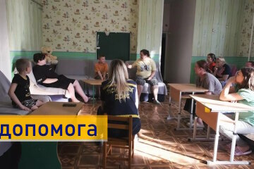 Постраждалим від війни мешканцям Донеччини допомагають психологи ДСНС (відео)