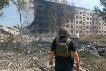 Окупанти атакували Костянтинівку артилерією, авіабомбами та дронами (фото)
