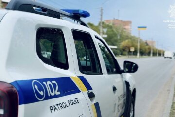 У Краматорську зупинили підлітка за кермом автівки