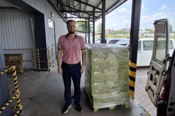 Евакуйовані жителі Донеччини отримали 150 гуманітарних наборів