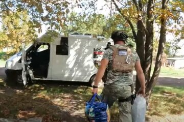«Ланцет» вибухнув за кілька метрів, коли «Білі янголи» рятували людей (відео)