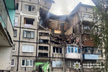Російські обстріли на Донеччині: 1 загиблий, 12 поранених, понад 2 700 атак за добу