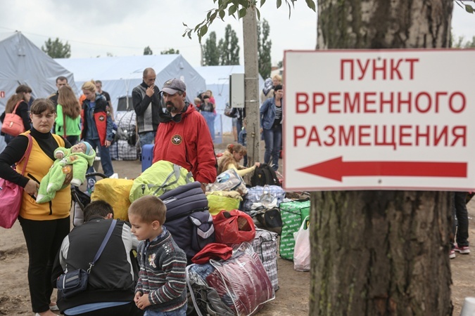 Росія позбавляється від біженців з України