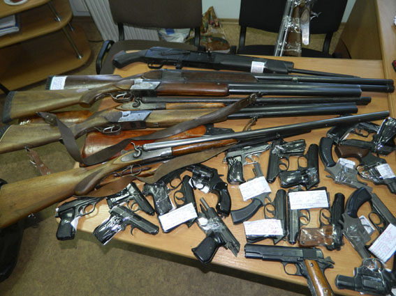 Нещодавно жителі Донецької області здали нелегальну зброю
