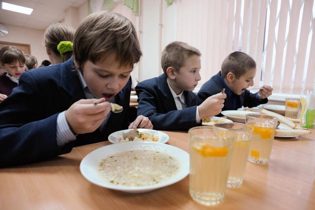 У першотравенських школах запроваджується нова система харчування