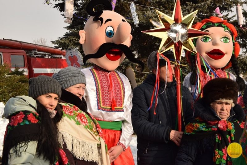 “Різдвяний передзвін” у Званівці – як колядують на Сході України