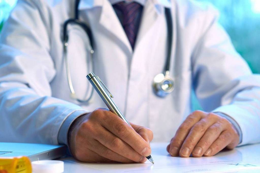 Понад 500 лікарів підписали максимальну кількість декларацій