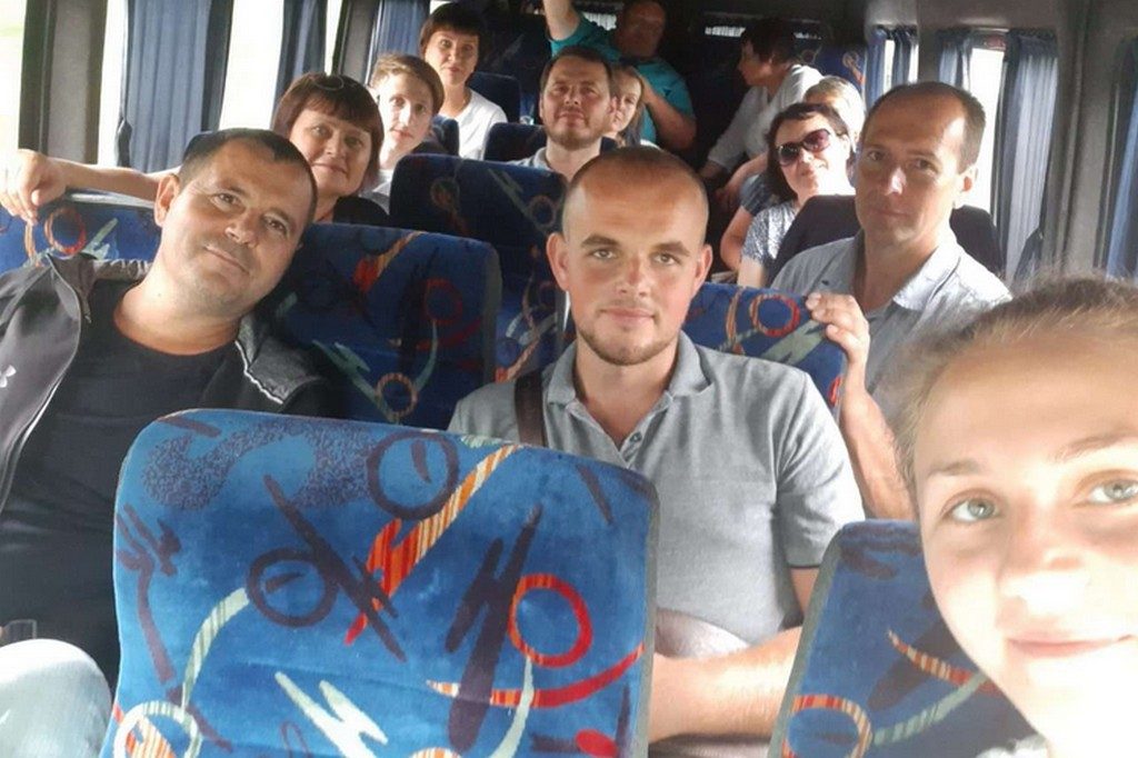 Дніпропетровська делегація прямує до Луганщини