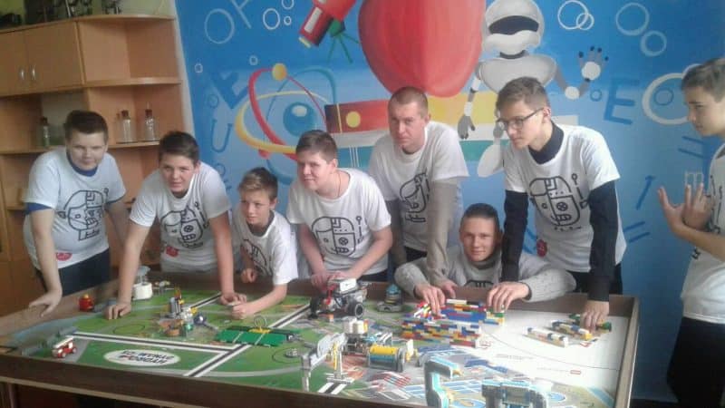 Влітку в Краматорську планують організувати пришкільні табори з робототехніки