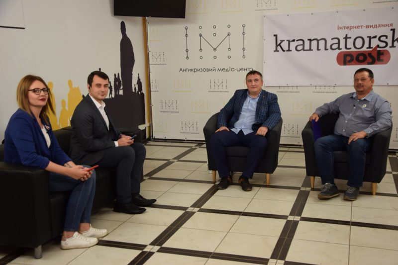 «Європейська Солідарність» та «Батьківщина» – у Краматорську дебатували кандидати у депутати міськради