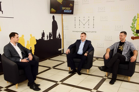 «Партія миру та розвитку» та «Демократична Сокира» – у Краматорську дискутували кандидати в міськраду