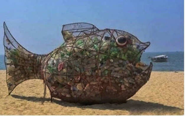 На Азовському узбережжі пластикового сміття стане менше