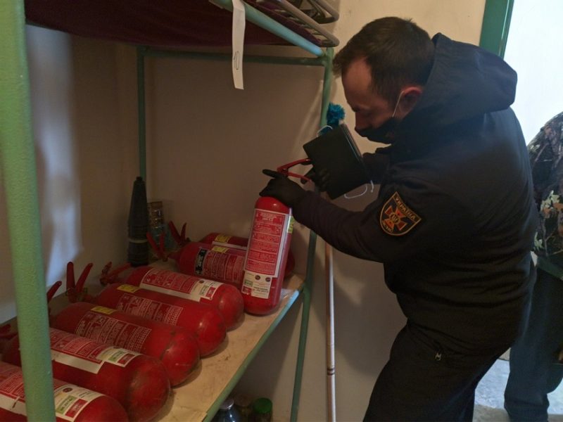1064 порушення правил пожежної безпеки виявили рятувальники Донеччини під час позапланових перевірок соціальних закладів