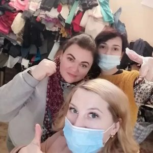 волонтерки