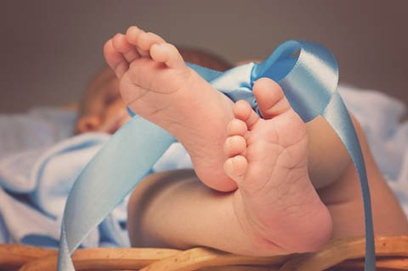 Молоді батьки можуть отримати безкоштовний набір для новонародженого від благодійної організації