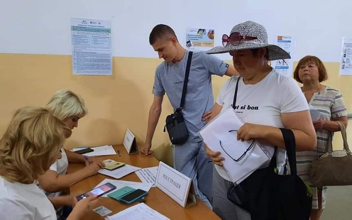 Для евакуйованих мешканців Лисичанська відкривають центри допомоги