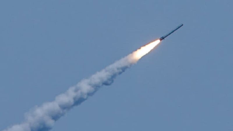 Чергова ракетна атака на Україну: що відомо про наслідки