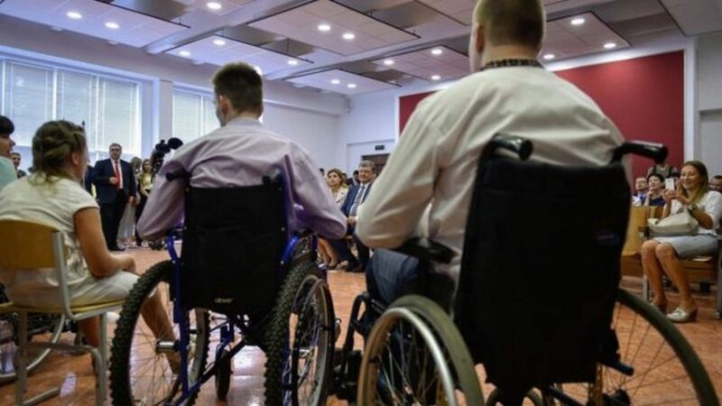 Організації, які допомагають людям з інвалідністю, можуть отримати 500 тис. грн