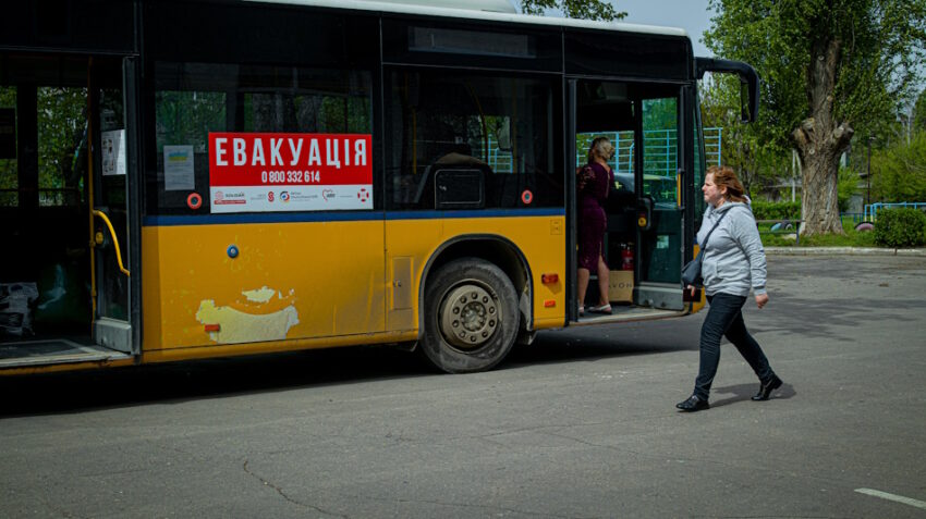 З Донеччини евакуйовано 183 дитини за добу: триває масштабна рятувальна операція