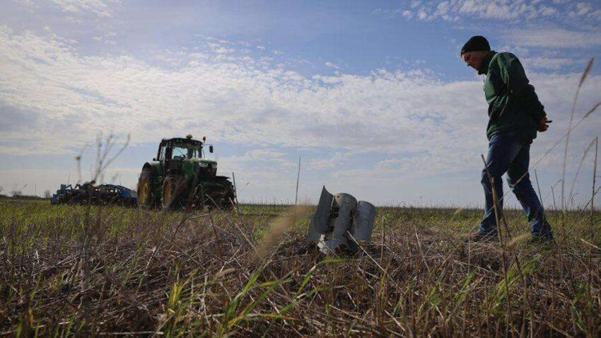 В Україні запустили процедуру компенсації за розмінування сільськогосподарських земель для фермерів