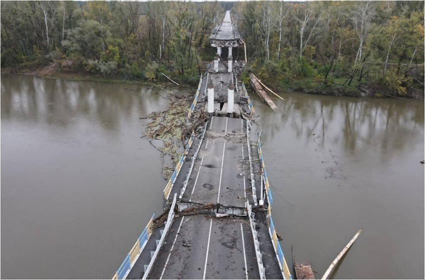 Зруйнований міст у Богородичному