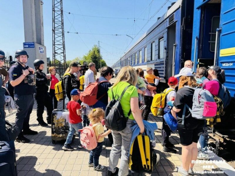 У Покровській МВА назвали кількість дітей, що й досі залишаються у місті