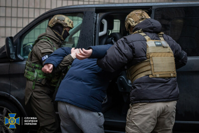 На Донеччині агента ГРУ засуджено до 15 років ув’язнення за допомогу окупантам поблизу Покровська