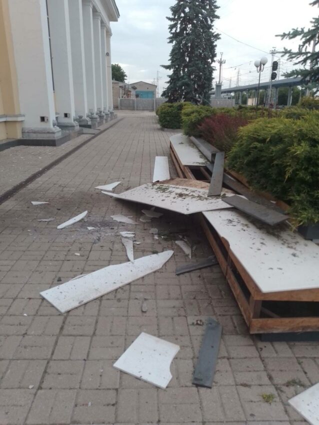 У Слов’янську російські війська обстріляли залізничний вокзал