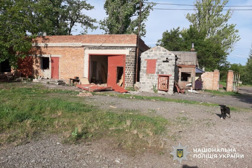Російські війська атакували 14 населених пунктів Донеччини: 8 цивільних поранені, понад 50 об’єктів зруйновано
