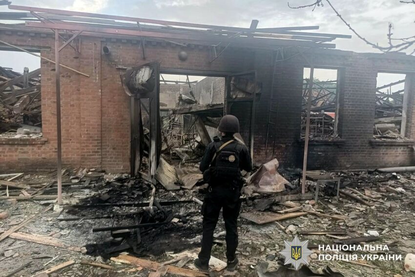Російські обстріли на Донеччині: 1 загиблий, 12 поранених, понад 2 700 атак за добу