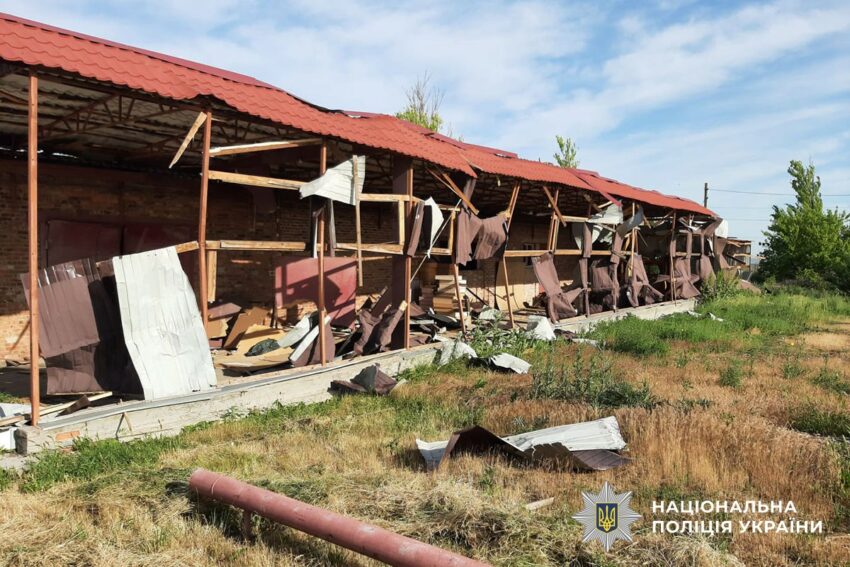 Російські війська атакували 14 населених пунктів Донеччини: 8 цивільних поранені, понад 50 об’єктів зруйновано