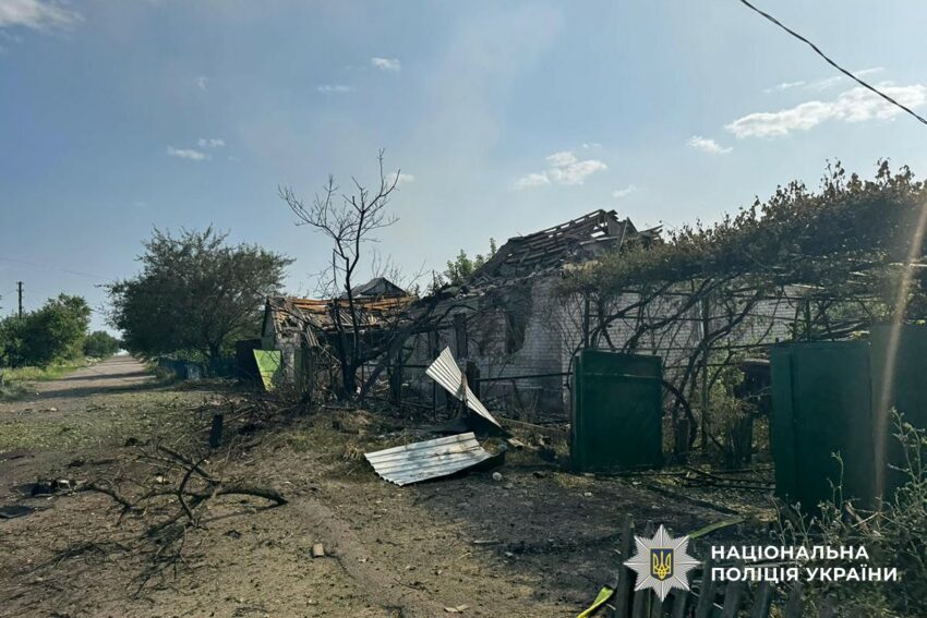Масові обстріли Донеччини: двоє загиблих, шестеро поранених, десятки зруйнованих об’єктів