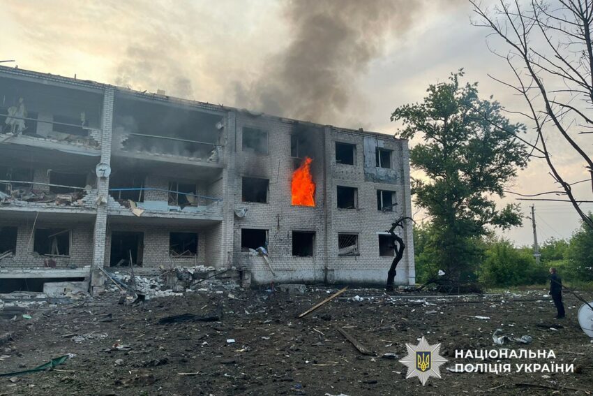 13 мирних жителів отримали поранення внаслідок масованих обстрілів Донеччини 18 червня